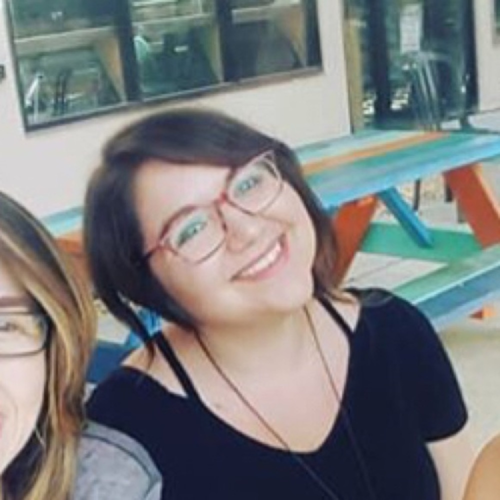 Meet your Posher, Maria